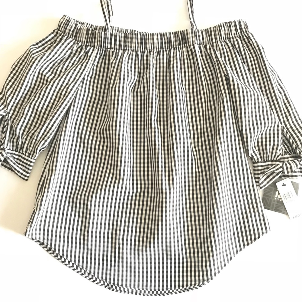 NWT off the shoulder Black and White Gingham Shirt - Picture 2 of 5